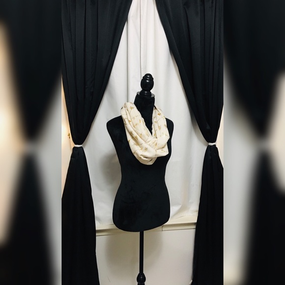 Golden Arrows Infinity Scarf🧣 - Picture 2 of 2